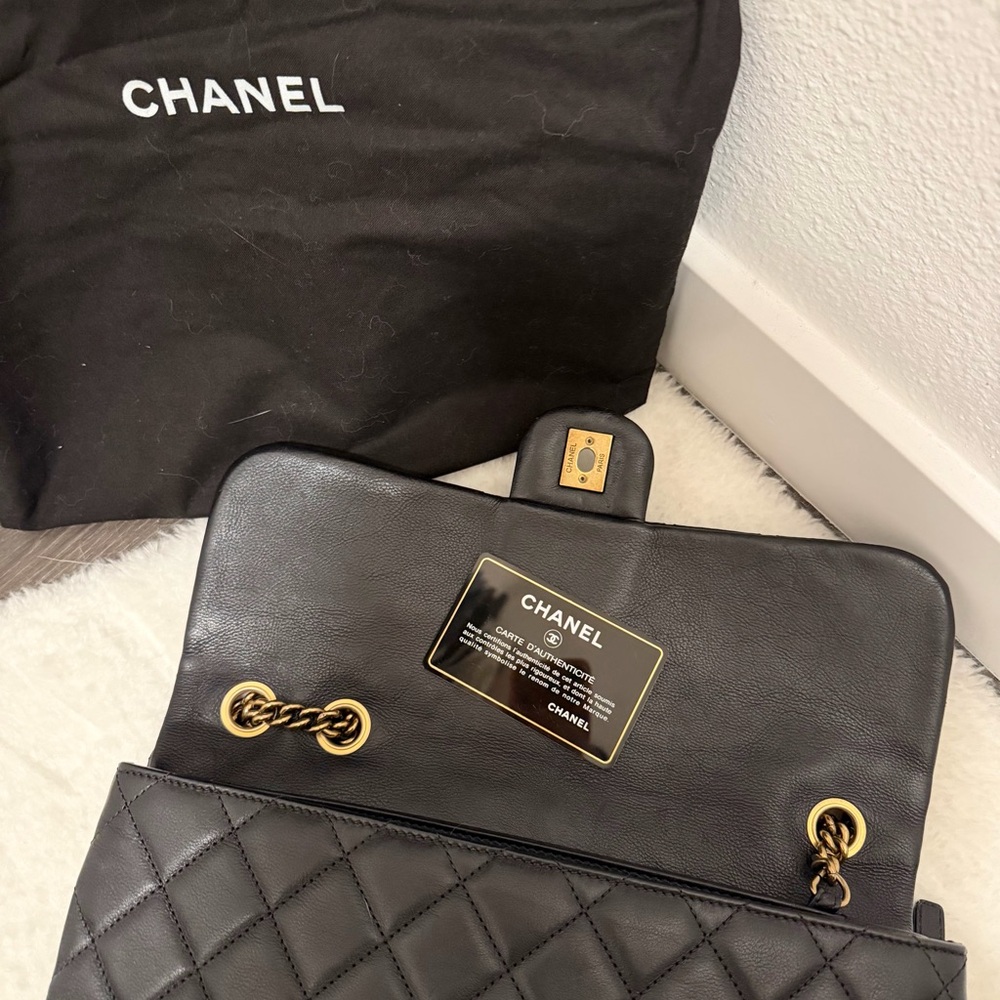 🖤 Chanel CC Crown Flap Bag - Picture 5 of 6